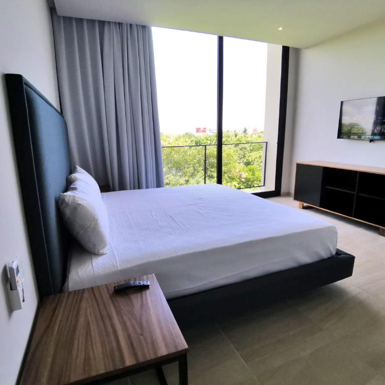 Kaab At The Park by The Spot Rentals - Penthouse Apartment - 1