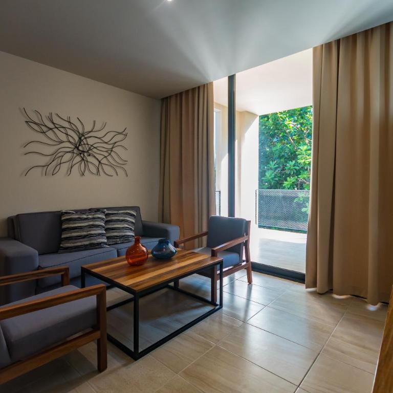 Kaab At The Park by The Spot Rentals - Two-Bedroom Apartment - 12