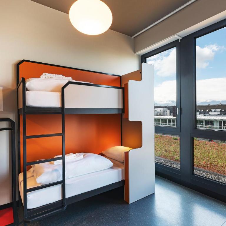MEININGER Hotel Genève Centre Charmilles - Lit dans Dortoir Mixte de 4 Lits - 5