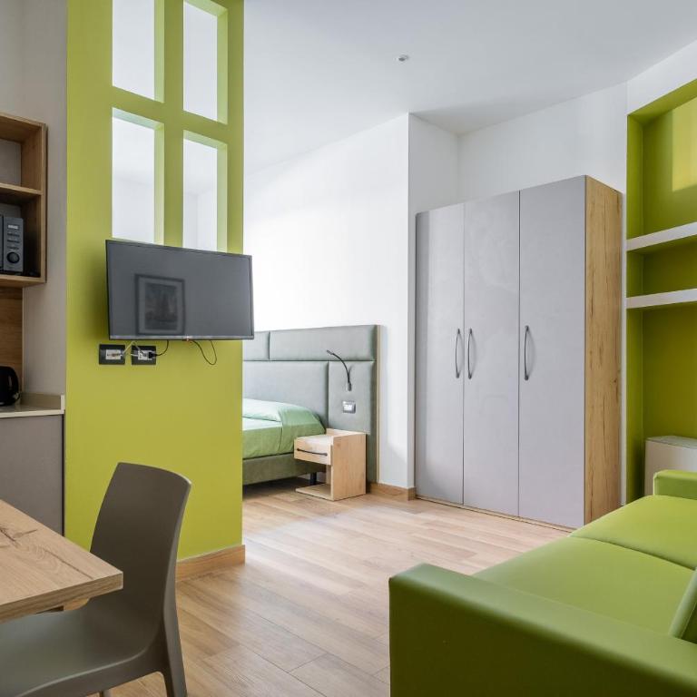 Giorgi Design Homes I - Apartment with Balcony - 4