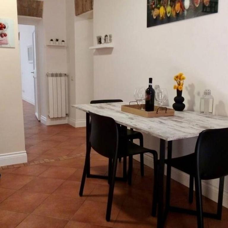 Domus Marina Vacanze Romane-Colosseo - Appartamento con 3 Camere da Letto - 63