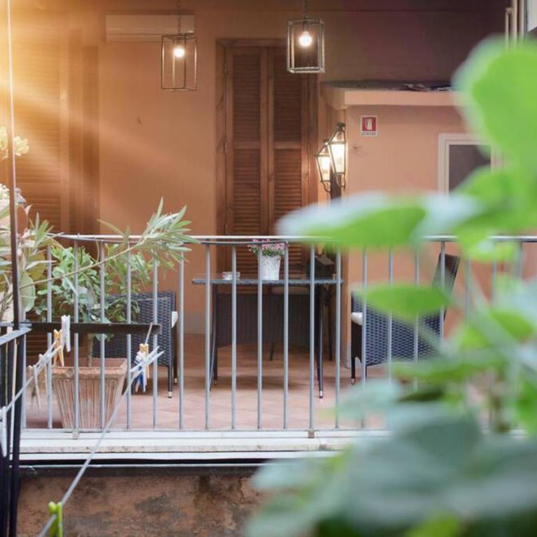 Domus Marina Vacanze Romane-Colosseo - Appartamento con 3 Camere da Letto - 65