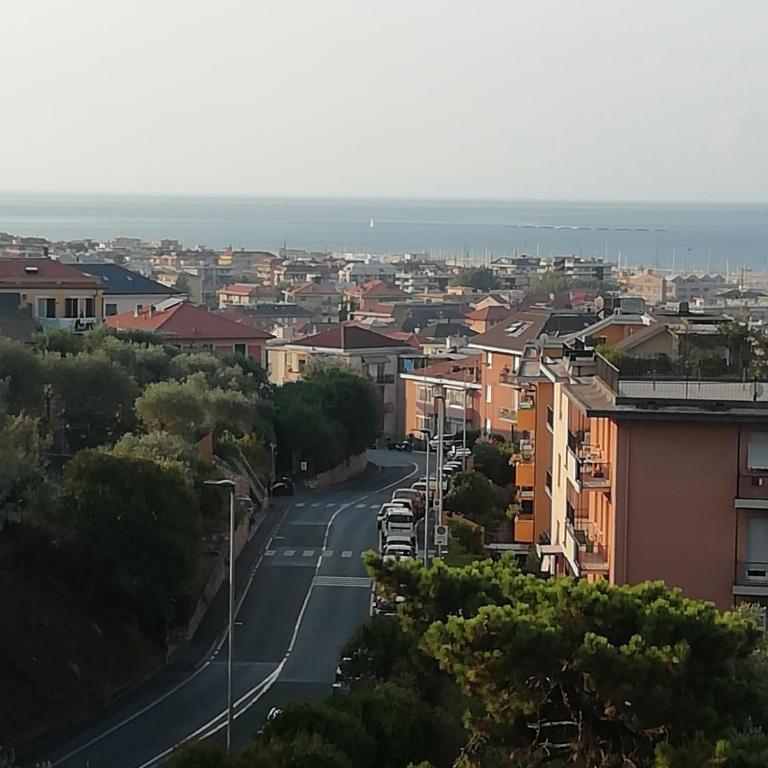 TERRAZZA SUL MARE IN VIA DEVOTO - Appartamento con 2 Camere da Letto - 24