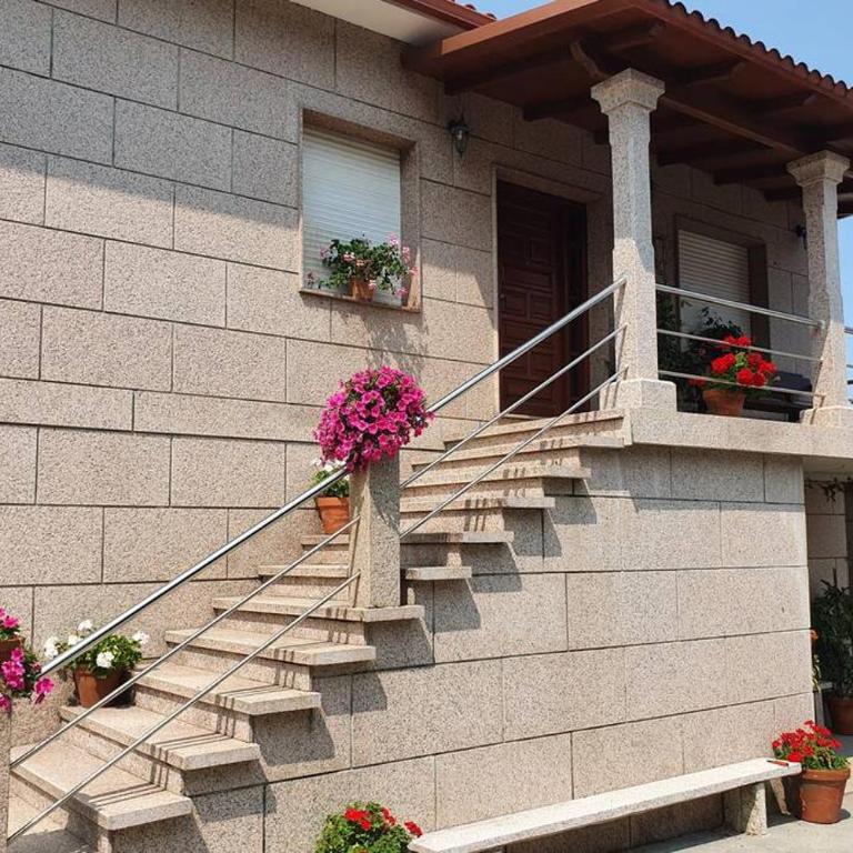 Apartamento A Fontiña - Three-Bedroom Apartment - 9