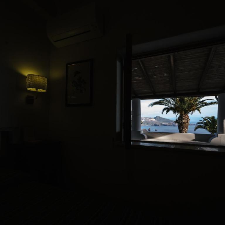 Case Quattrocchi - Giardino e Terrazzi con vista Panoramica sul Mare, Etna e Vulcano - Casa con 2 Camere da Letto - 14