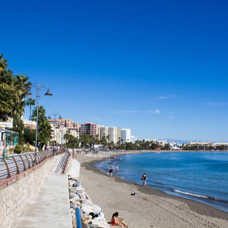 BENAL BEACH Sea View with Excellent Wifi - One-Bedroom Apartment - 64