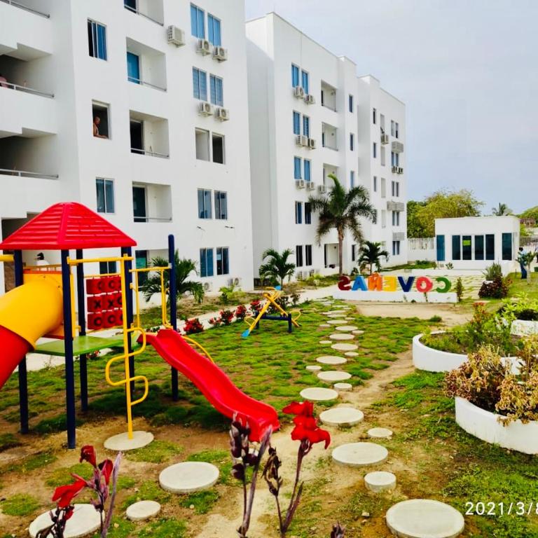 Hermoso Apartamento en Coveñas en unidad residencial - Apartamento de 3 dormitorios - 6