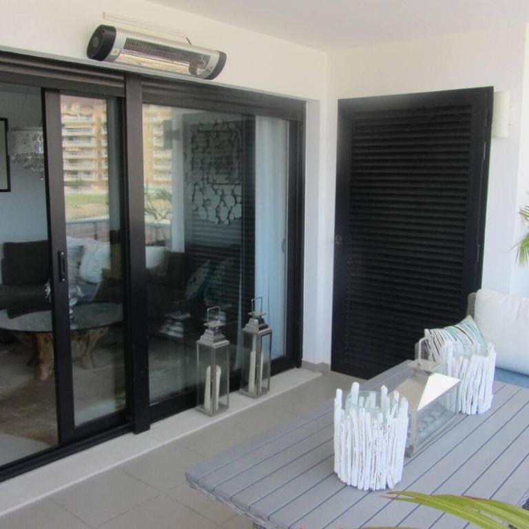 City Apt - Sleeps 4 Community Pool & Parking - Apartamento - 13