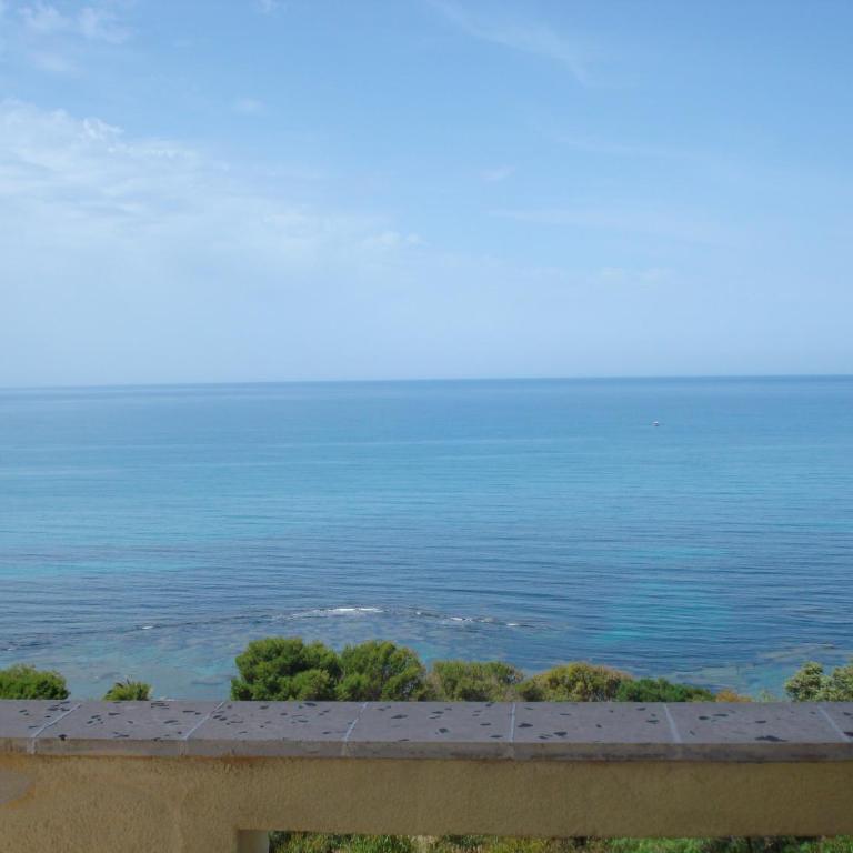 Villa Aurea - Three-Bedroom House With Sea View - 14