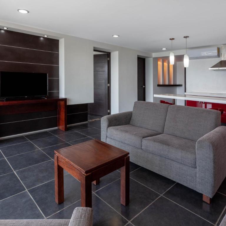 Ramada by Wyndham Acapulco Hotel & Suites - Suite Junior - 5