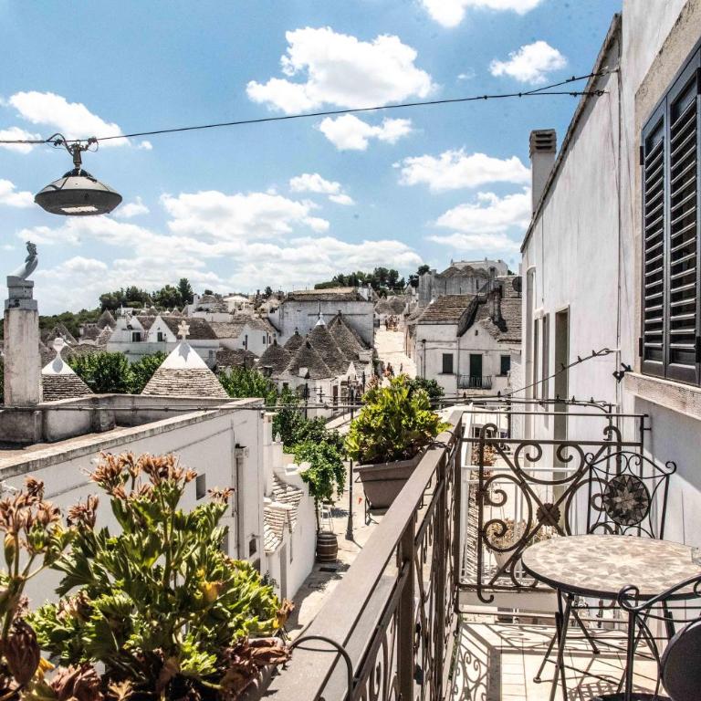 Perlage Suite Luxury B&B - Amazing view of Trulli - Camera Matrimoniale Deluxe con Balcone - 25