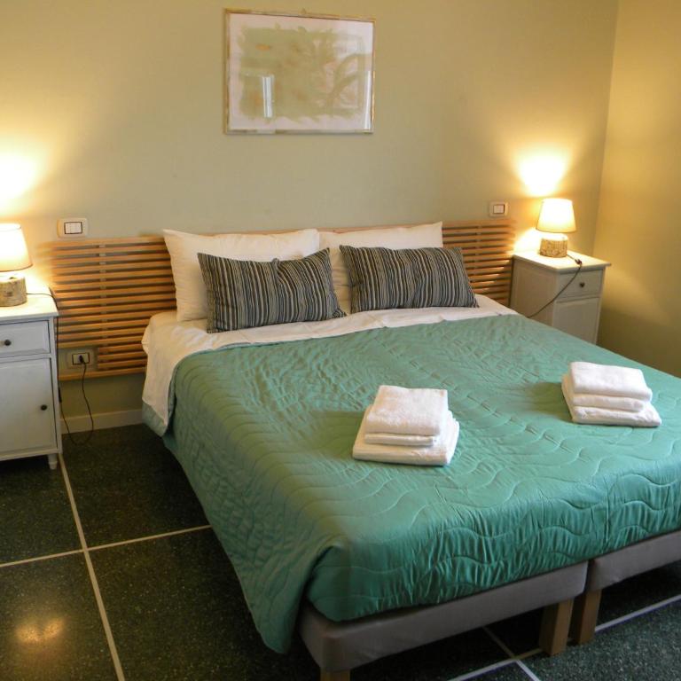 AbitaRoom - Double Room with Shared Bathroom - 1