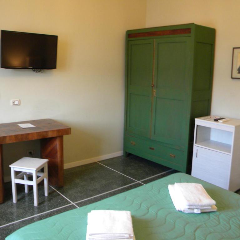 AbitaRoom - Double Room with Shared Bathroom - 2