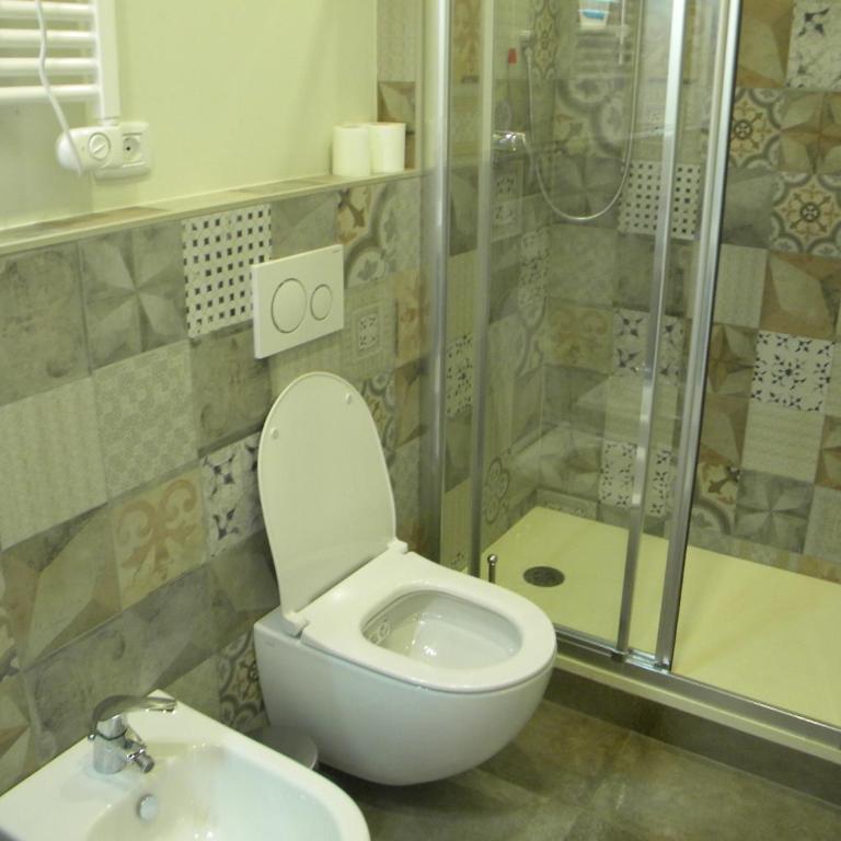 AbitaRoom - Double Room with Private Bathroom - 7