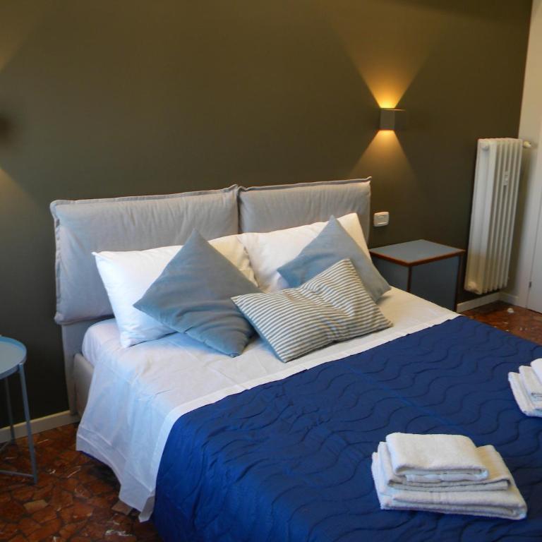 AbitaRoom - Double Room with Private Bathroom - 2