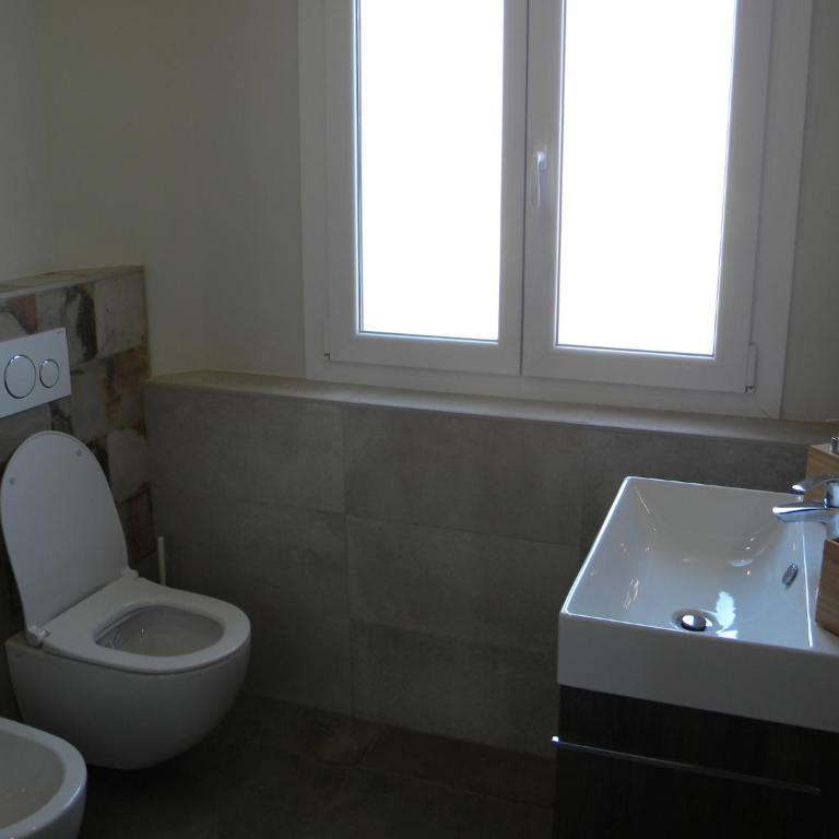 AbitaRoom - Double Room with Private Bathroom - 9