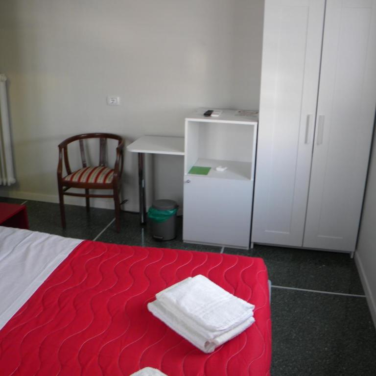 AbitaRoom - Double Room with Private Bathroom - 13