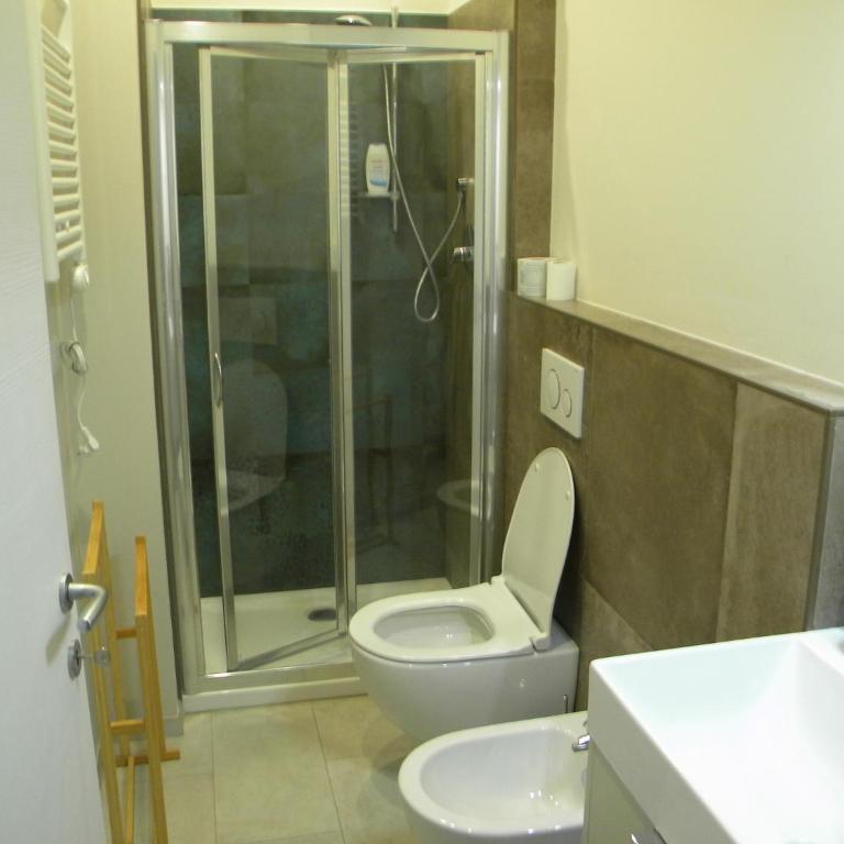 AbitaRoom - Double Room with Private Bathroom - 9