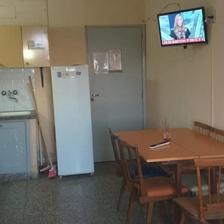 Mutualidad de empleados del Club Gimnasia y Esgrima de Buenos Aires - Two-Bedroom Apartment - 8