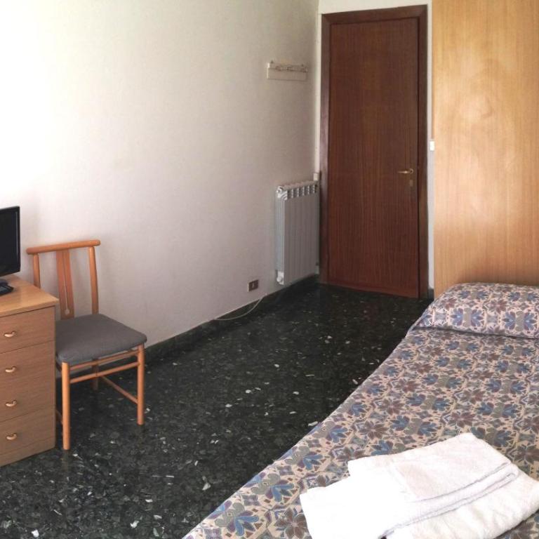 Albergo La Neigra - Camera Singola con Bagno in Comune - 1