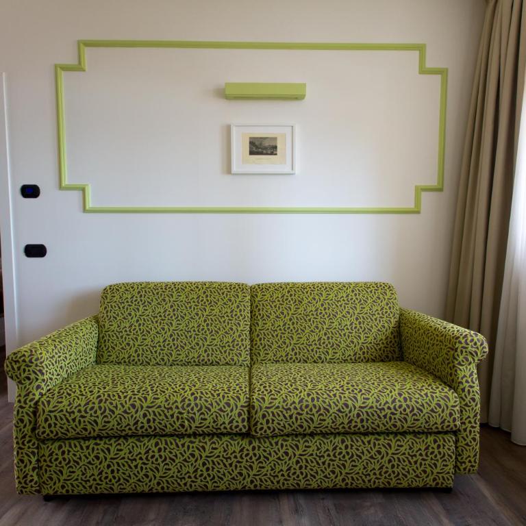 Hotel Al Campanile - Luxury Suites & Apartments - Grande Suite con Vista Lago - 4