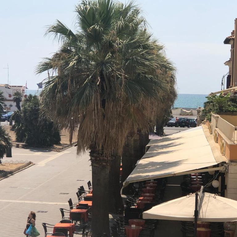 Appartamento con terrazza vista mare in stabile d'epoca - Appartamento con Vista Mare - 53