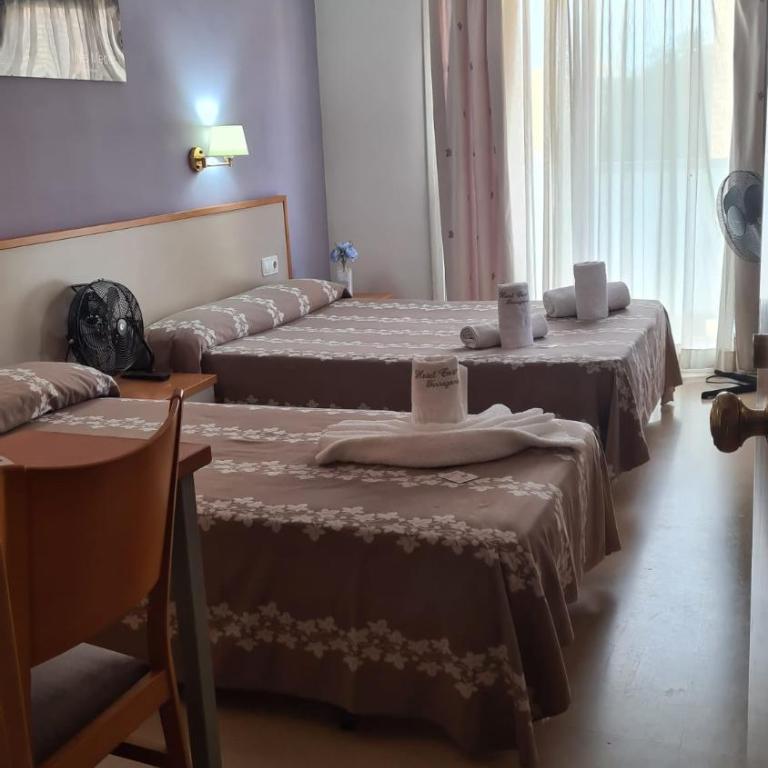 Hotel Cosmos Tarragona - Habitación Triple con balcón - 10