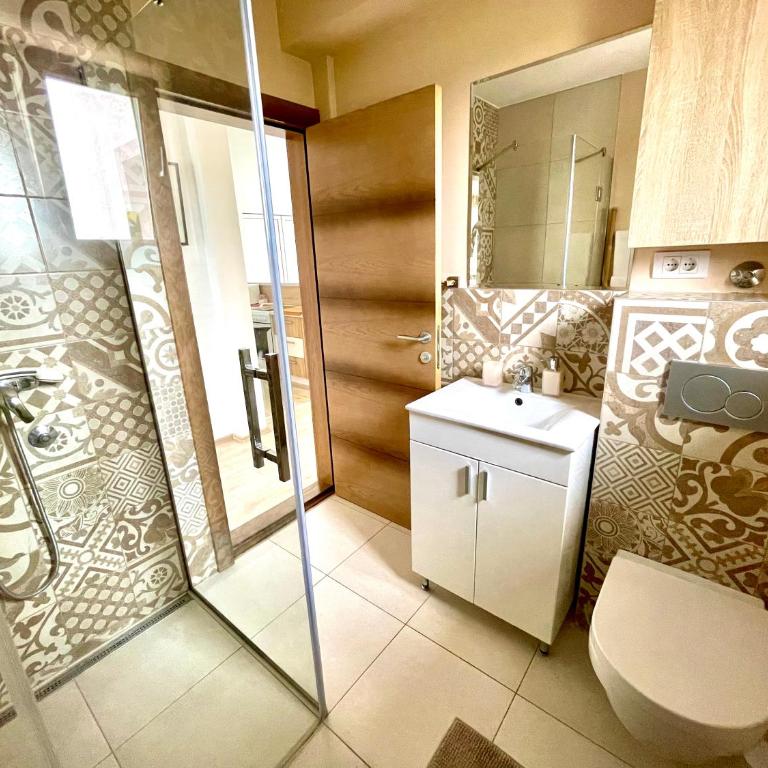 Cozy apartments in Belgrade, Čukarica, Železnik, free parking and WiFi - Apartman sa 2 Spavaće Sobe - 8