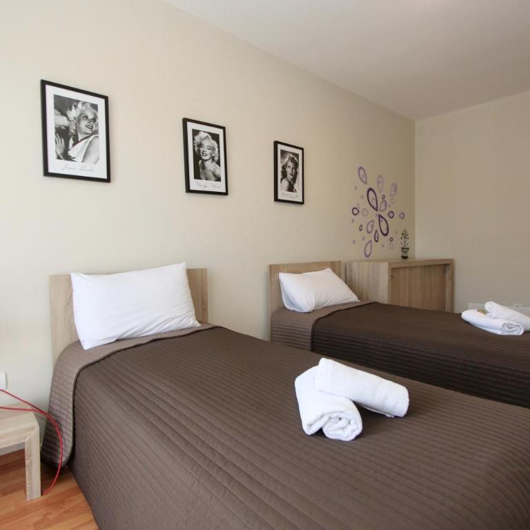 Cozy apartments in Belgrade, Čukarica, Železnik, free parking and WiFi - Apartman - Prizemlje - 11