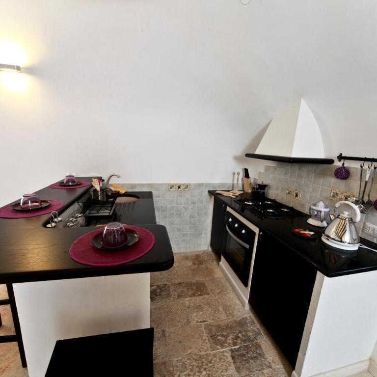 Trulli Paparale - Trullo con 2 Camere da Letto (6 Adulti) - 2