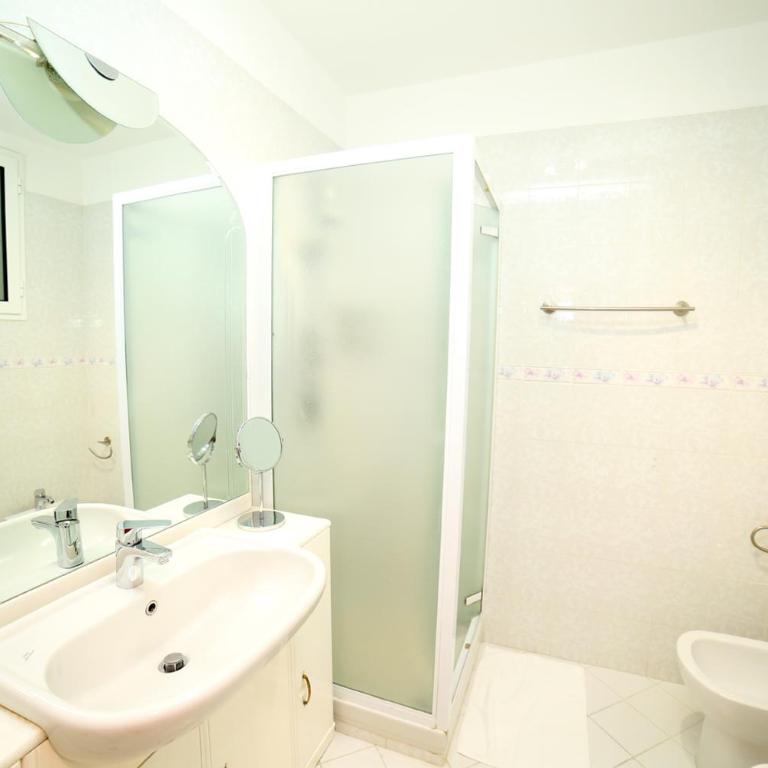 Casa Fortuna - Two-Bedroom Apartment - 12