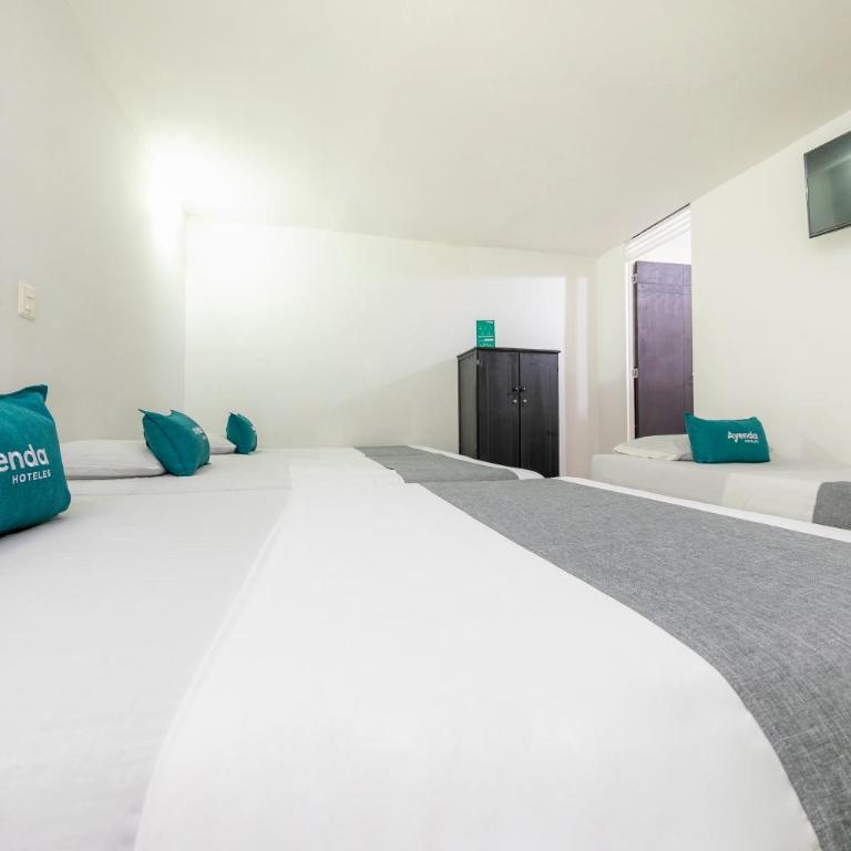 Ayenda Florida Nueva - Habitación Cuádruple Clásica - 4
