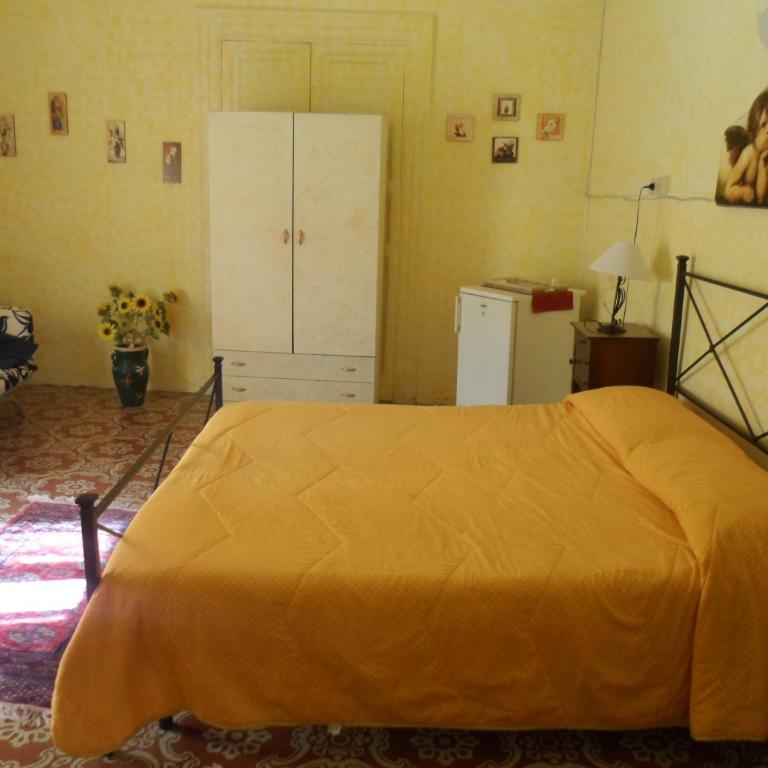 B&B Il Vecchio Messina - Double or Twin Room with Shared Bathroom - 12
