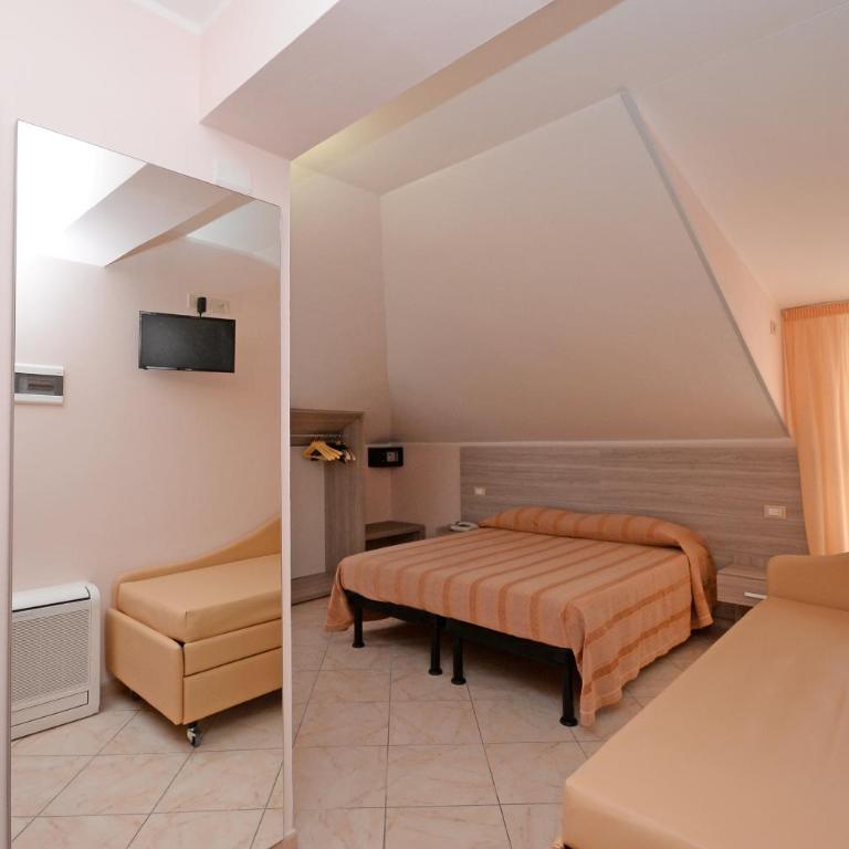 Hotel Concorde - Camera Matrimoniale Economy - 6