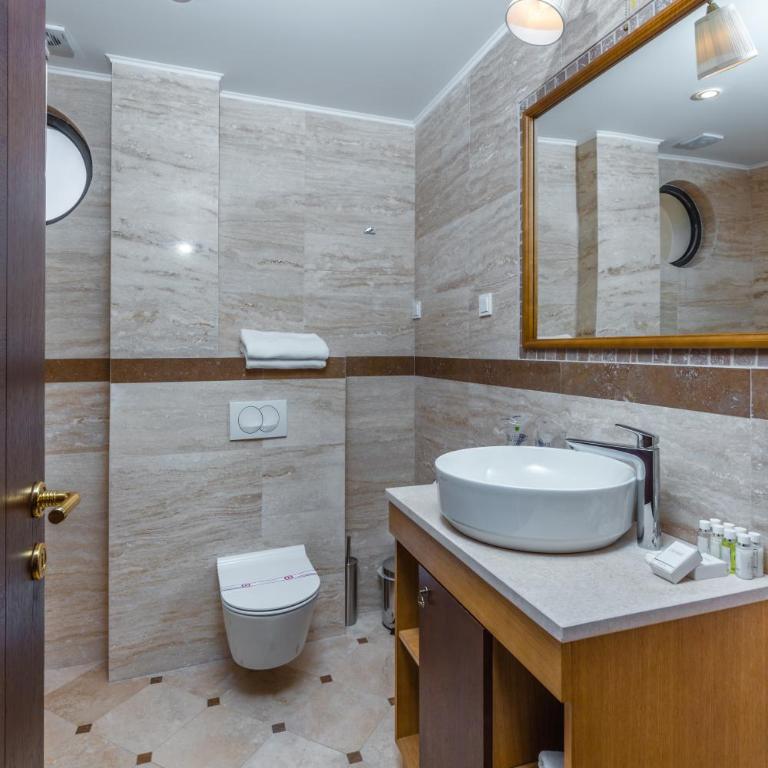Hotel Plaza Lucice - Deluxe Double Room with Extra Bed - 1