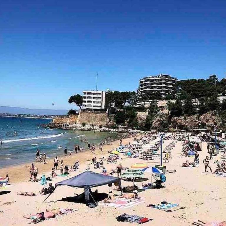 Apartsalou Tati - Two-Bedroom Apartment - 21