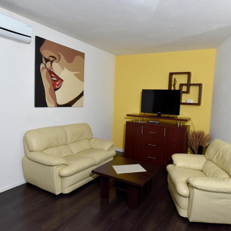 Apartmani i Bungalovi TROJKA - Apartman na Više Nivoa - 9