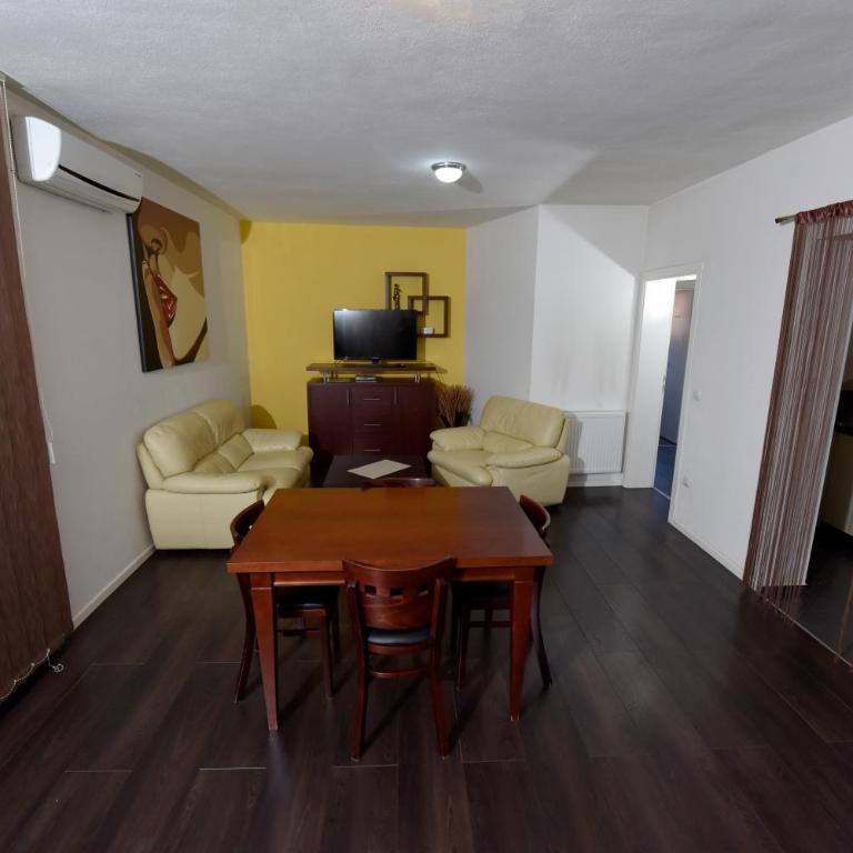 Apartmani i Bungalovi TROJKA - Apartman na Više Nivoa - 4
