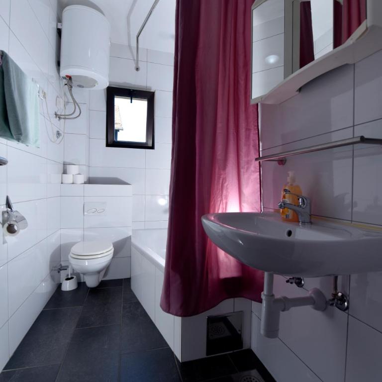 Apartmani i Bungalovi TROJKA - Apartman na Više Nivoa - 15