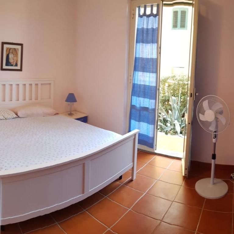 Villa dell'Oleandro - Three-Bedroom Apartment - 3