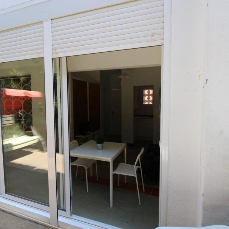 Apartaments Falcó - Estudio - 5