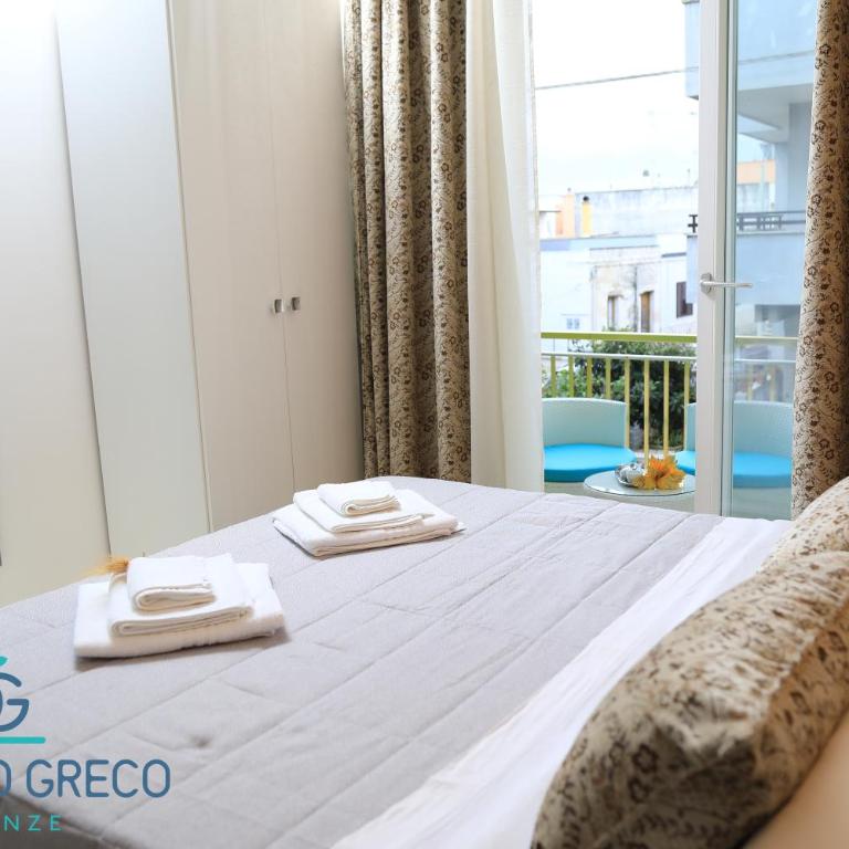 Palazzo Greco B&B - Triple Room with Balcony - 5