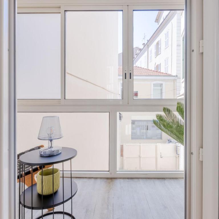 Heart of Cannes 3-Br only 100m from the Palais des Festivals - Apartamento - 24
