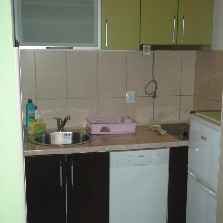 Apartments Matkovic - Two-Bedroom Apartment with Balcony - 4