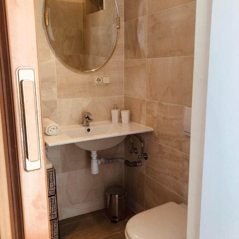 Apartment Marbella House - Two-Bedroom Apartment - 13