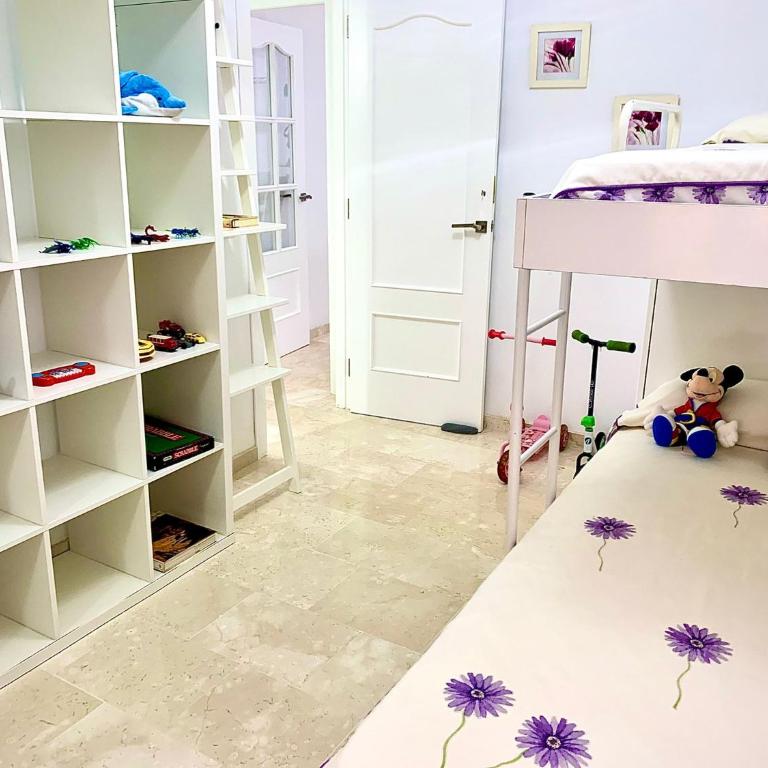 Piso estrella en La Herradura - Three-Bedroom Apartment - 9