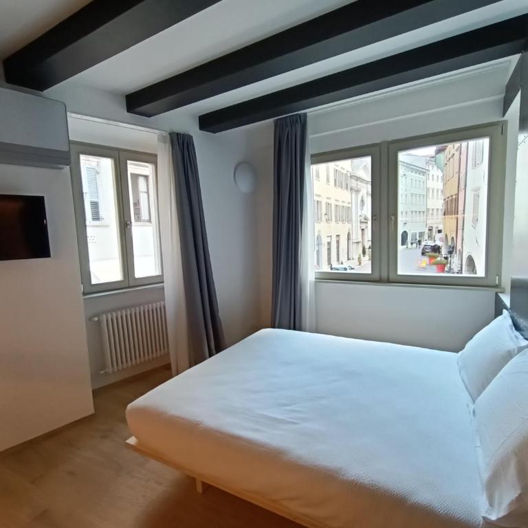 Le Meridiane City Rooms In Trento - Camera Matrimoniale Standard - 8
