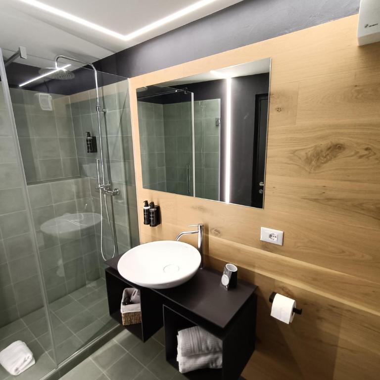 Le Meridiane City Rooms In Trento - Camera Matrimoniale Standard - 6