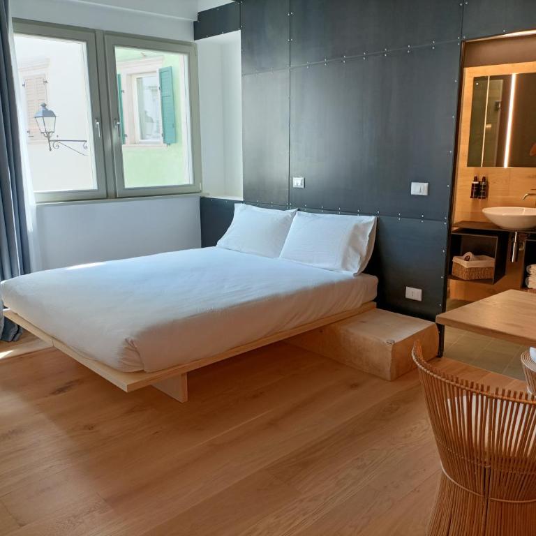 Le Meridiane City Rooms In Trento - Camera Matrimoniale Standard - 7