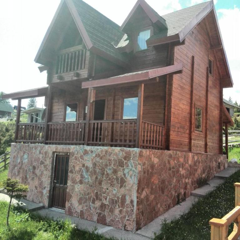 Chalet Kovačević - Three-Bedroom Vacation Home - 1